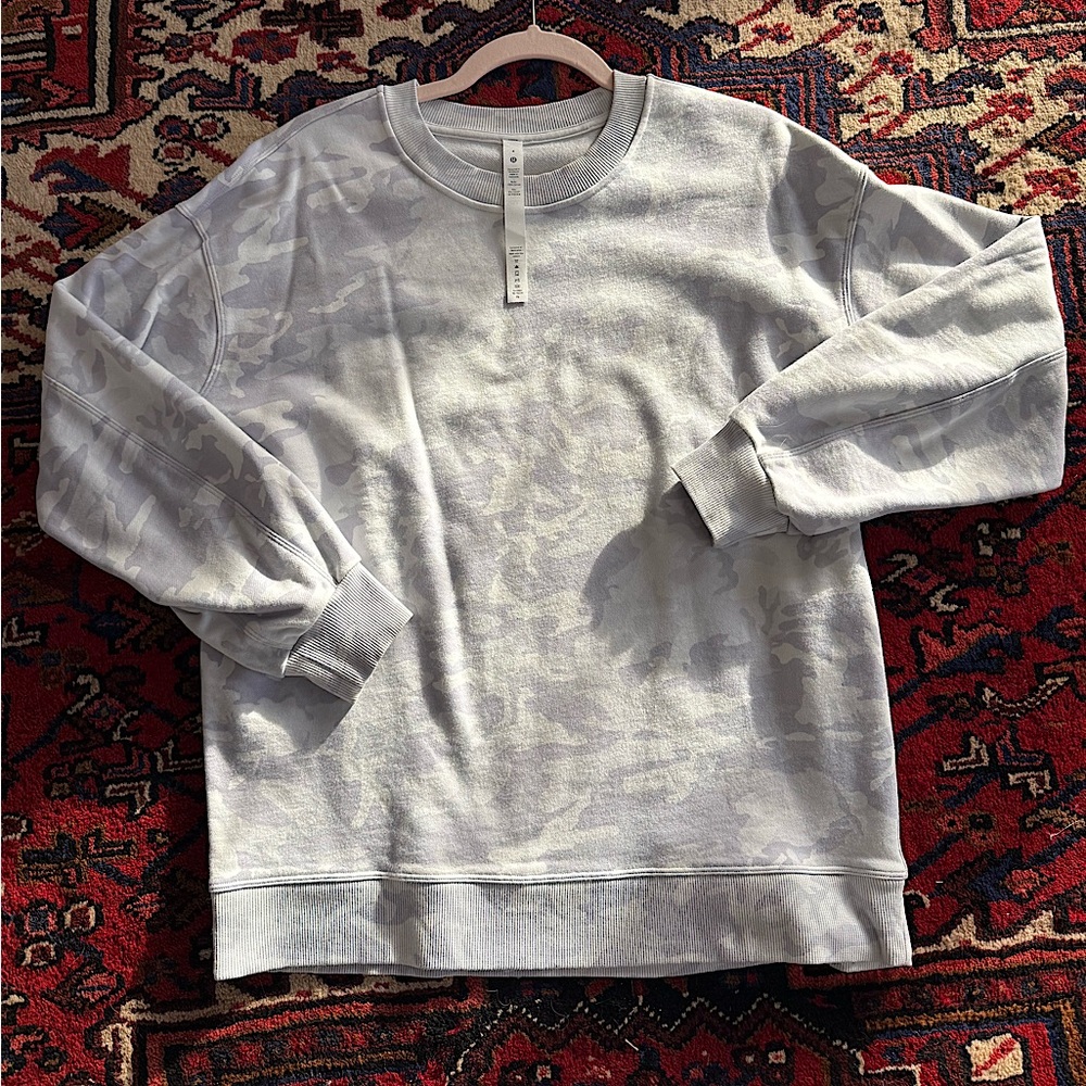 Lululemon Perfectly Oversized Crew Size 4 Camo